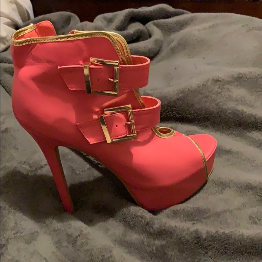 Pink and gold pumps